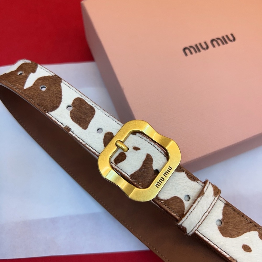 Miu Miu White and Brown Cowhide Leather Belt with
Gold Buckle - Picture 3 of 4